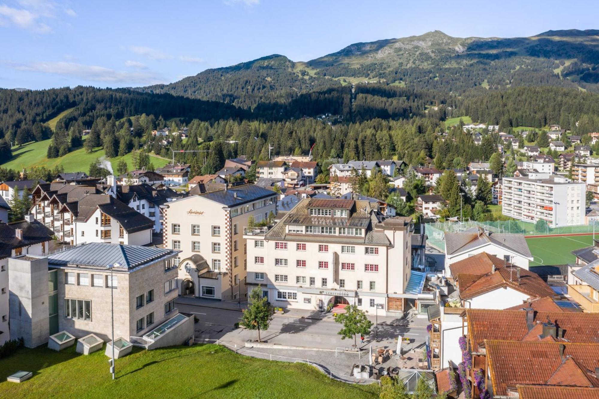 Lenzerhorn Hotel 4*